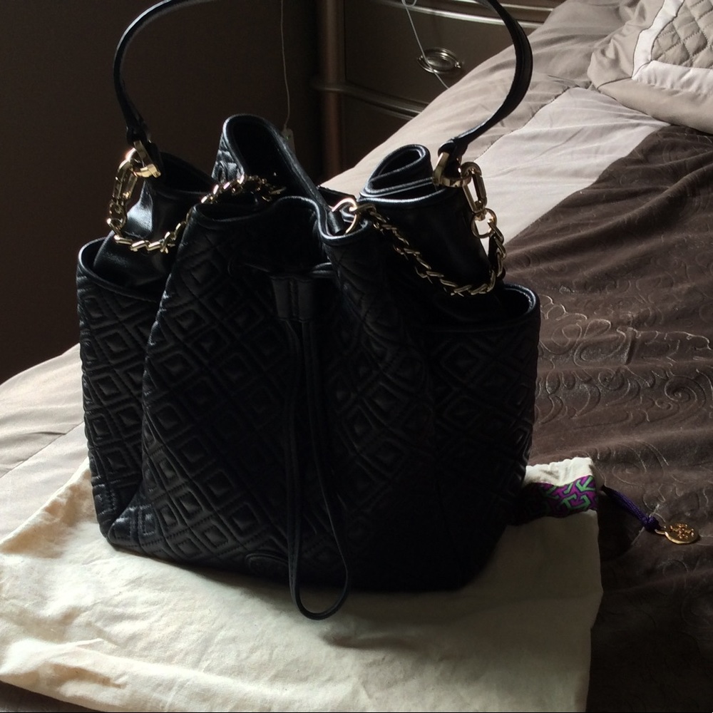 Tory Burch Marion quilted leather bucket bag